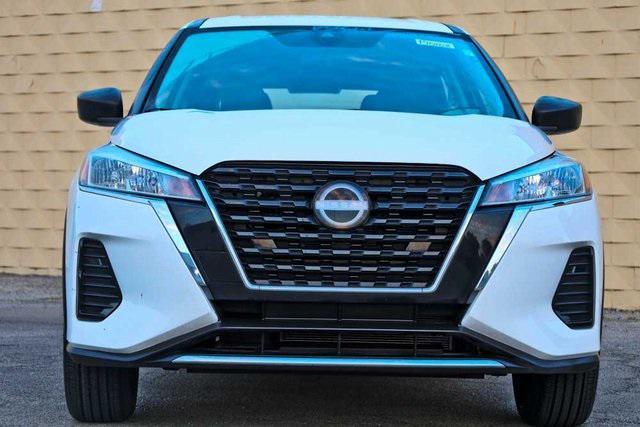 2022 nissan kicks s