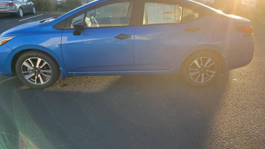 2024 Nissan Versa s plus