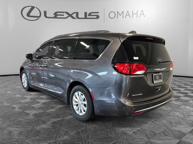2018 chrysler pacifica touring-l plus