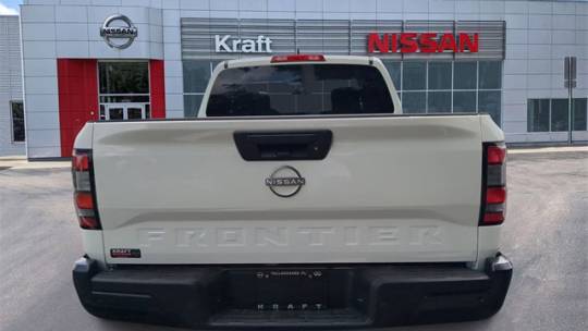 2024 Nissan Navara (Frontier) s