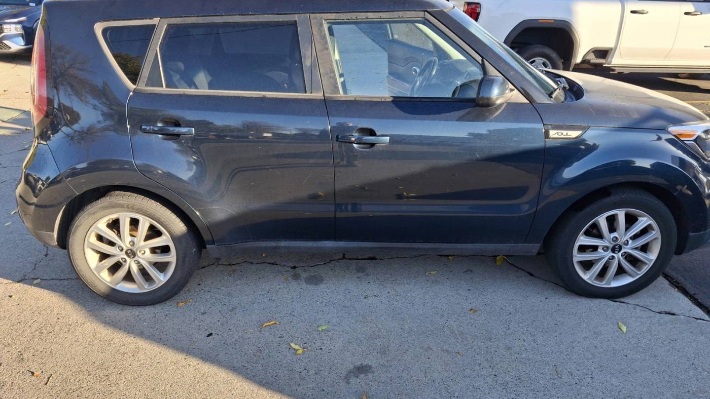 2017 kia soul +