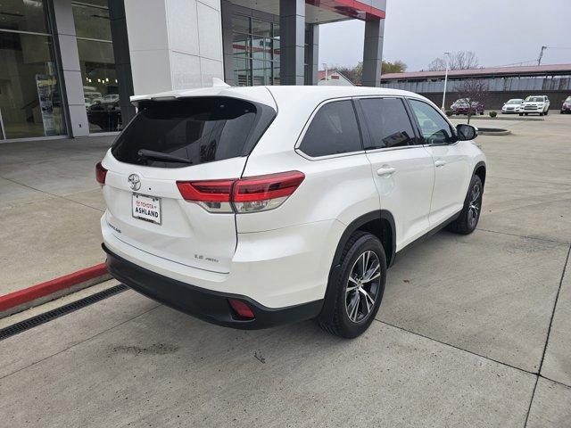 2019 toyota highlander le plus