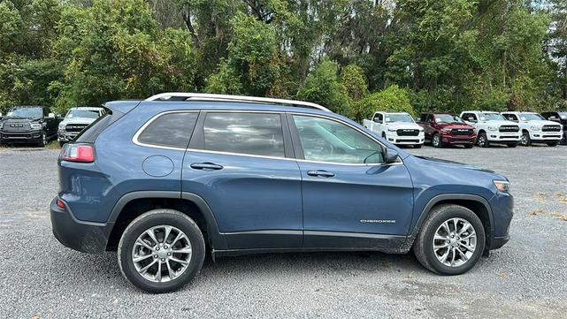 2021 jeep cherokee latitude lux