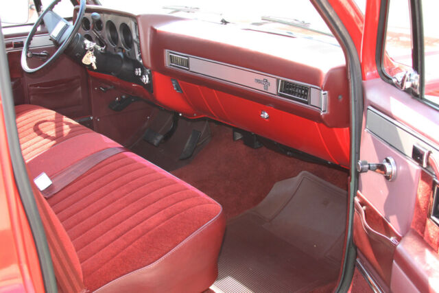 1986 chevrolet chevy silverado pickup truck 19,163 miles original paint interior
