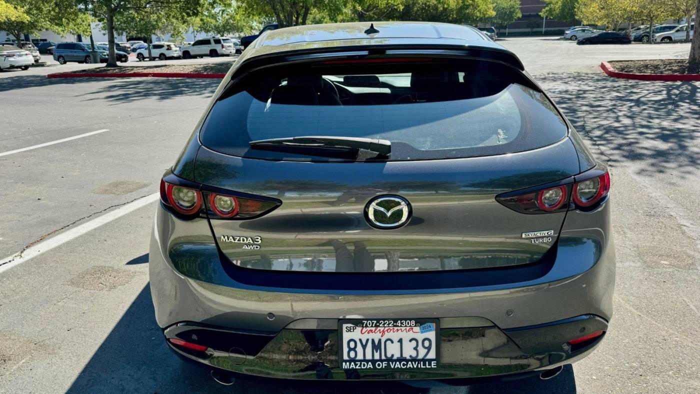 2021 mazda mazda3 hatchback premium plus
