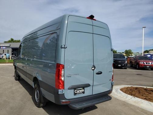 2022 mercedes-benz sprinter 2500 in secaucus, new jersey