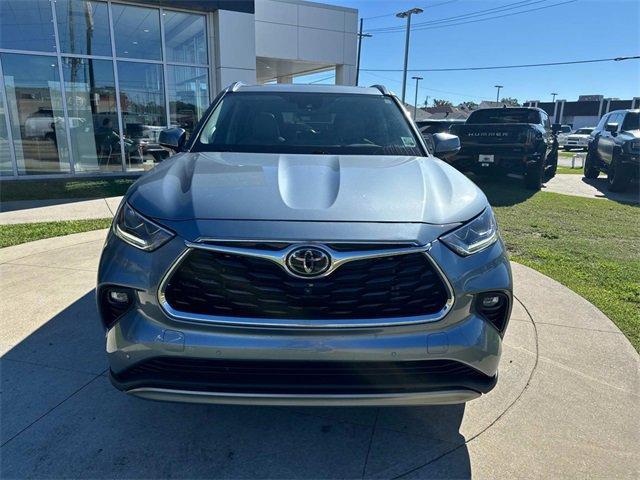 2022 toyota highlander platinum