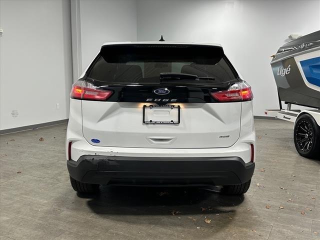 2023 ford edge se