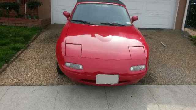 mazda miata 1991,show quality paint job, 30 mpg,128k miles,5 speed,clean title
