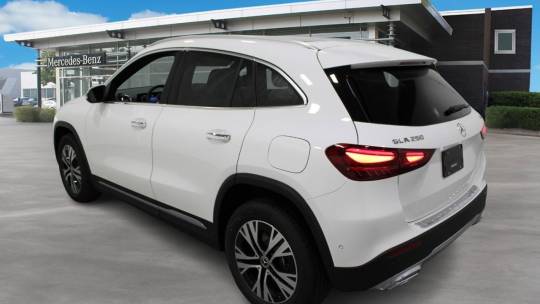 2025 Mercedes-Benz GLA