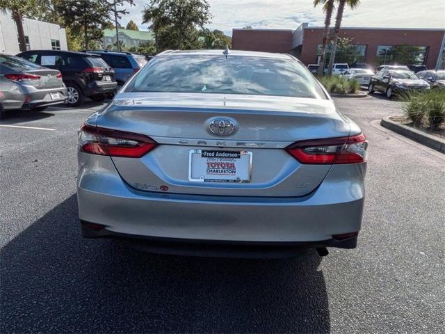 2023 toyota camry le