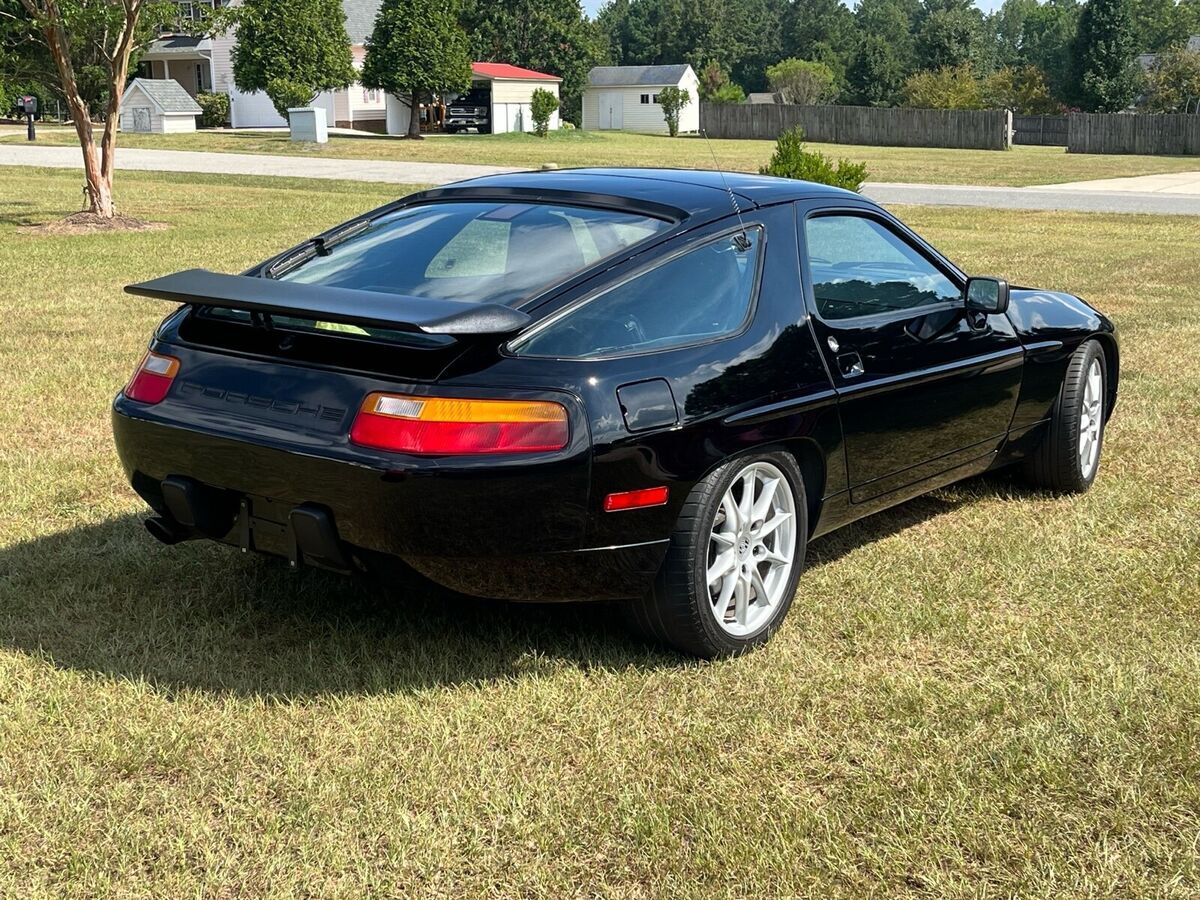 1988 porsche 928 coupe black rwd automatic s-4