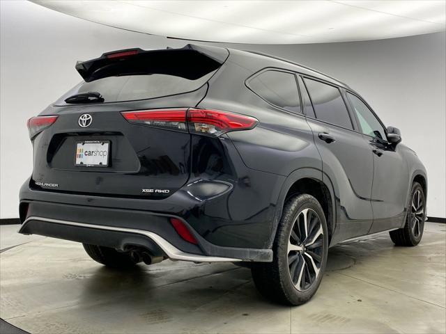 2022 toyota highlander xse