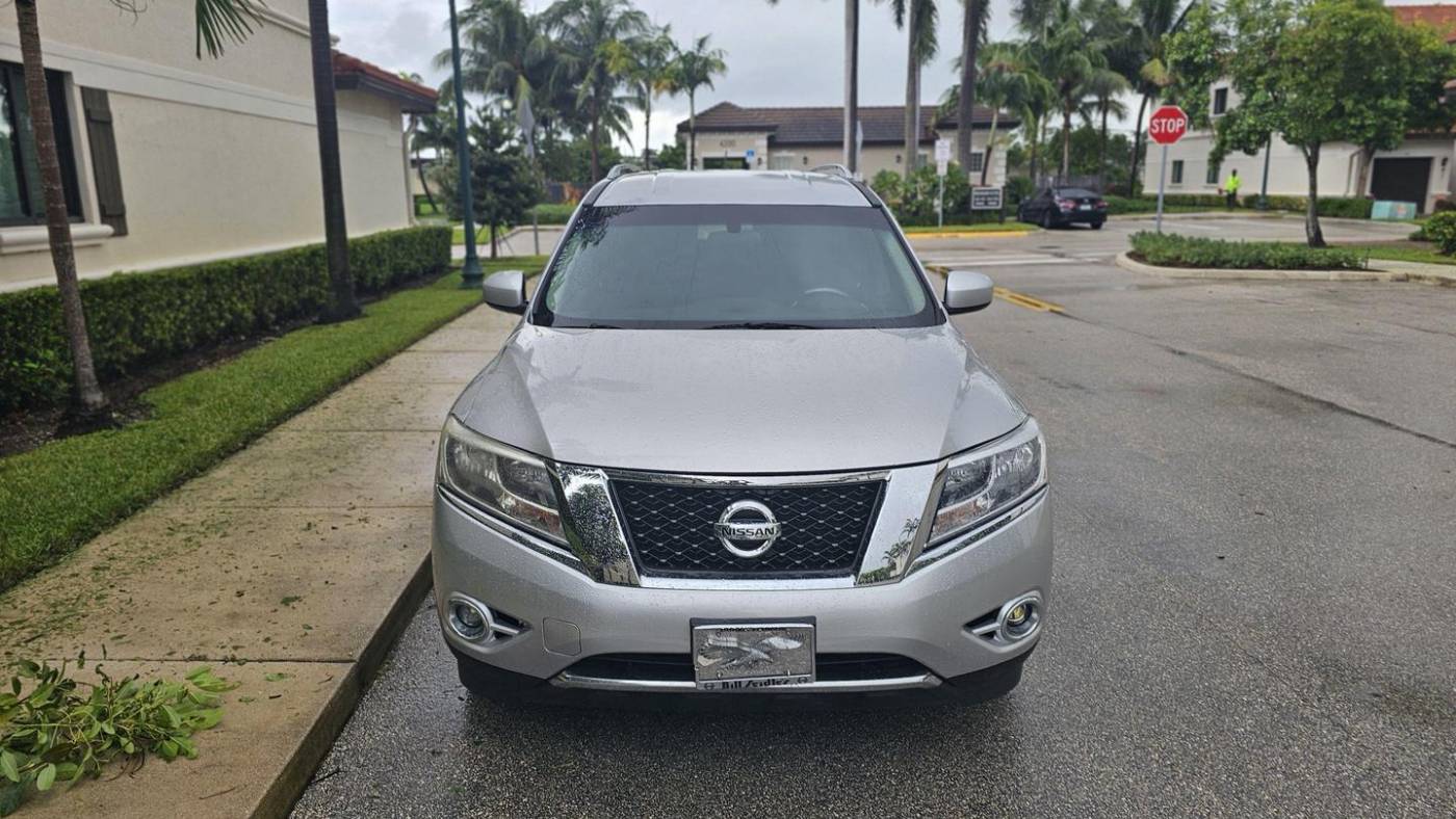 2013 nissan pathfinder sv