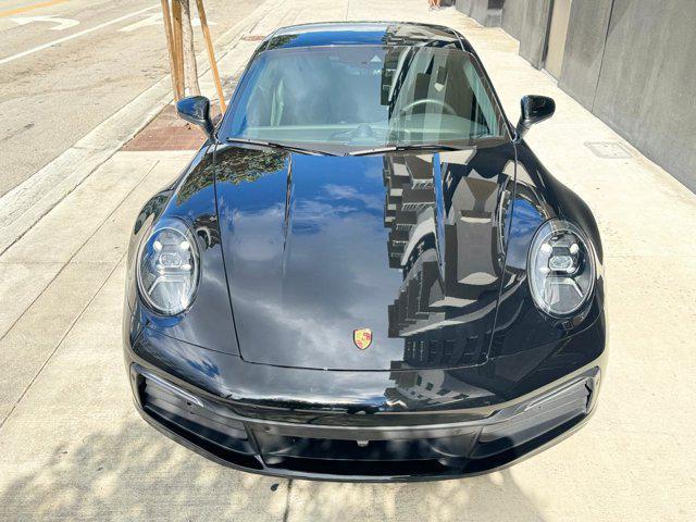 2021 porsche 911 carrera