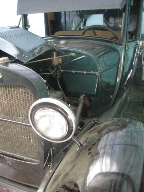 1929 model a ford dump truck 90 % restored low starting bid