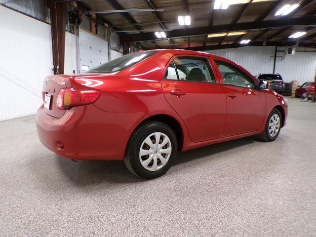 2010 toyota corolla le