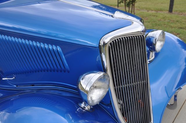 '34 ford 5 window street rod coupe
