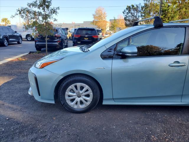 2020 toyota prius le