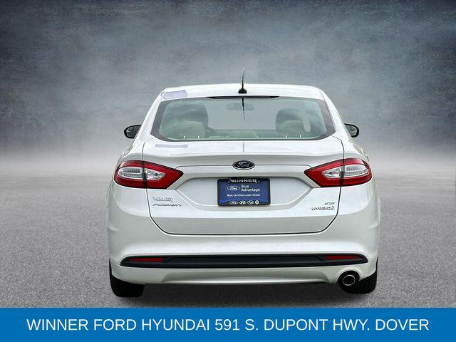 2015 ford fusion hybrid se