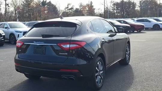 2019 maserati levante base