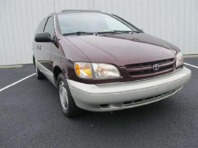2000 toyota sienna xle in christiansburg, va