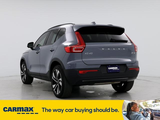 2023 volvo xc40 b5 ultimate dark theme