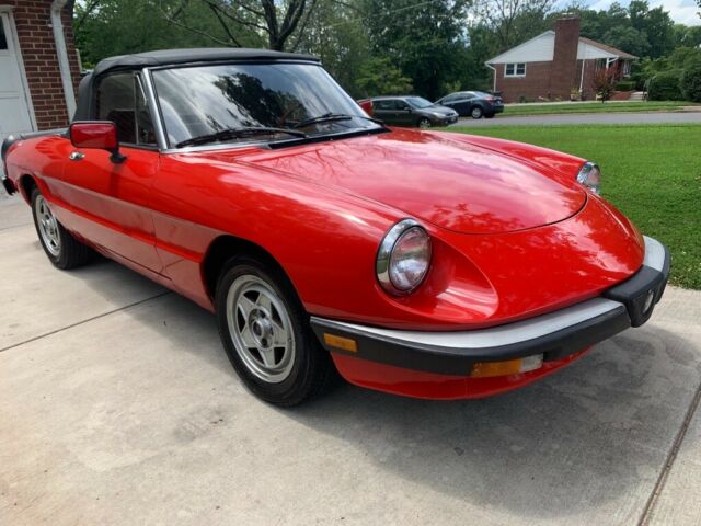 1983 alfa romeo spider 2.0l convertible- runs and drives great! no reserve!!
