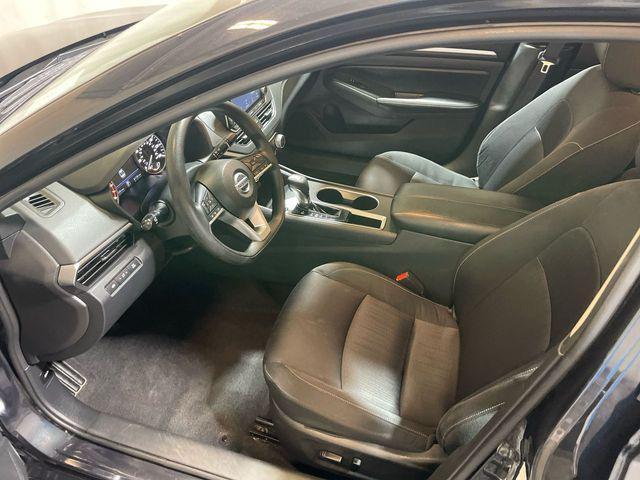 2022 nissan altima 2.5 sv