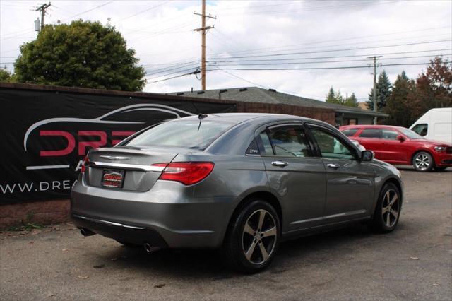 2012 chrysler 200 limited