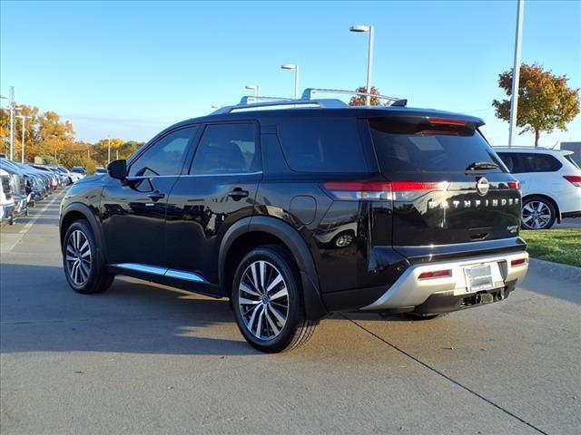 2022 nissan pathfinder platinum 4wd