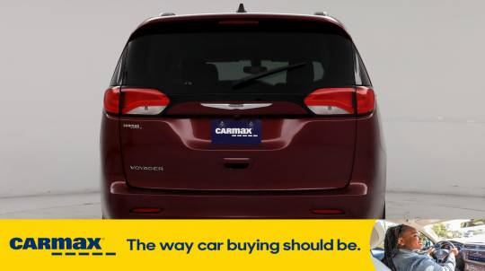 2021 Chrysler Voyager