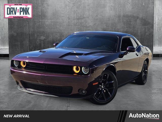 2020 dodge challenger sxt