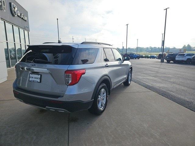 2023 ford explorer xlt