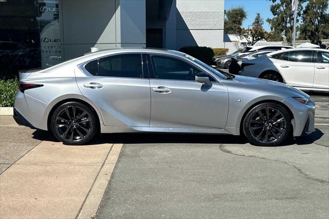 2022 lexus is 350 base