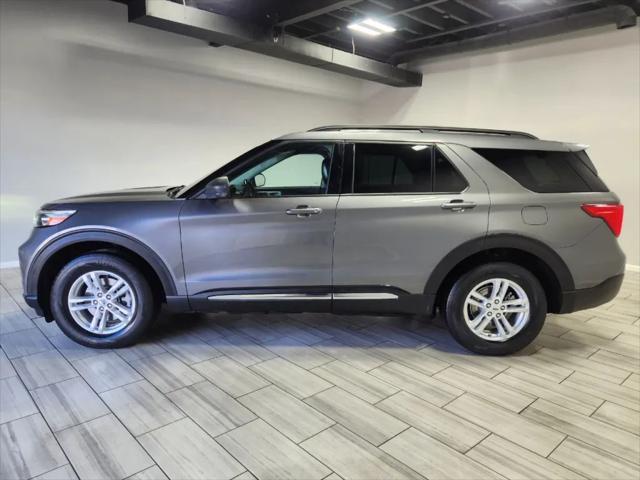 2021 ford explorer xlt