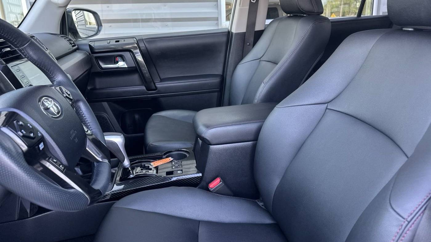 2022 toyota 4runner trd off-road premium