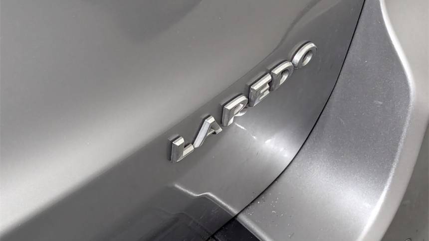 2020 jeep grand cherokee laredo