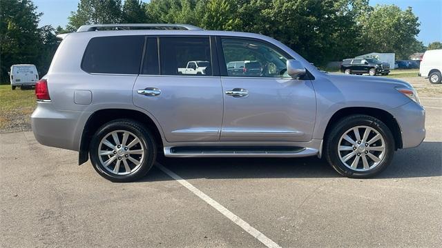 2011 lexus lx 570 base