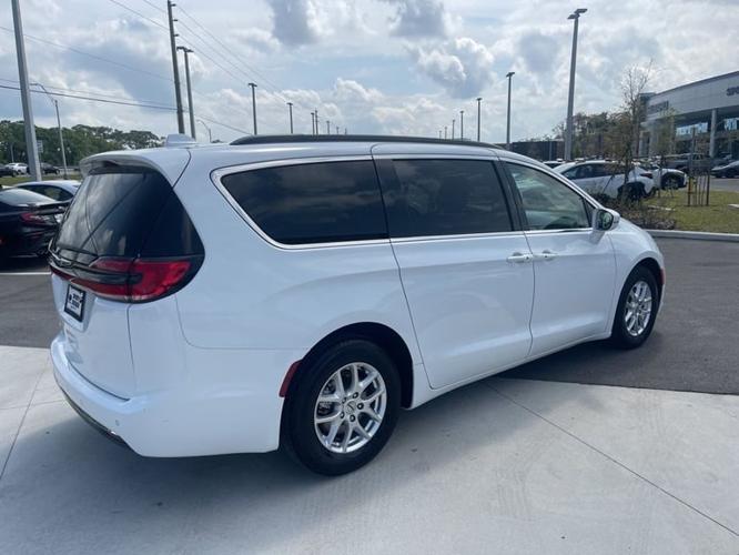 2022 chrysler pacifica in orlando, florida