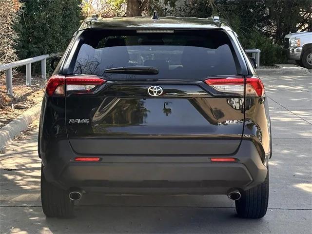 2023 toyota rav4 xle