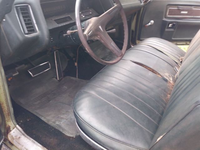 1969 pontiac bonneville parts car