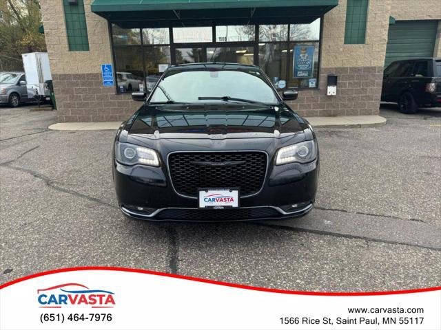 2017 chrysler 300 s