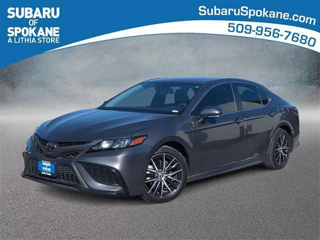 2022 toyota camry se