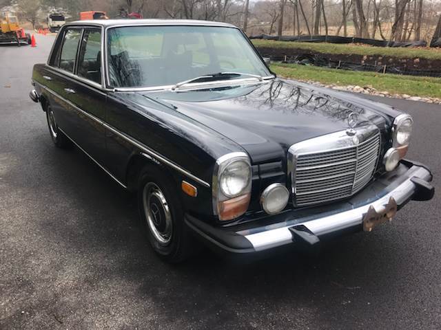 1976 300d diesel only 102k miles excellent condition free shipping! make offer!