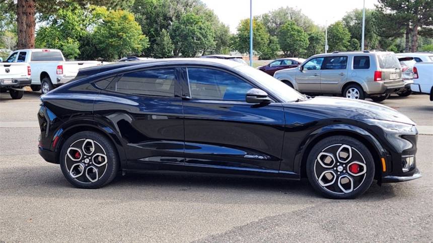 2021 ford mustang mach-e gt