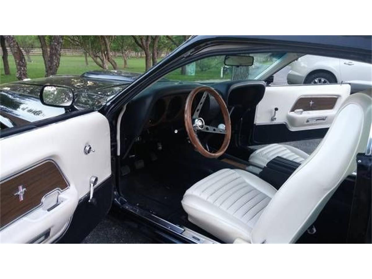 1970 ford mustang