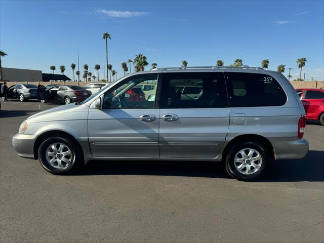 2005 kia sedona lx