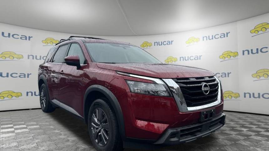 2023 nissan pathfinder sv