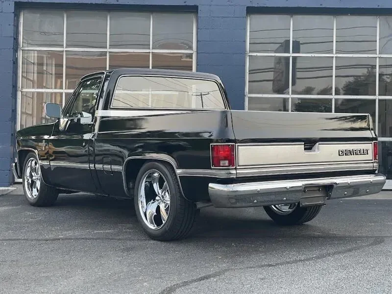 chevrolet c10 shortbed pickup
